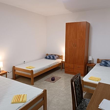 Adamovic Apartment Pirot Luaran gambar