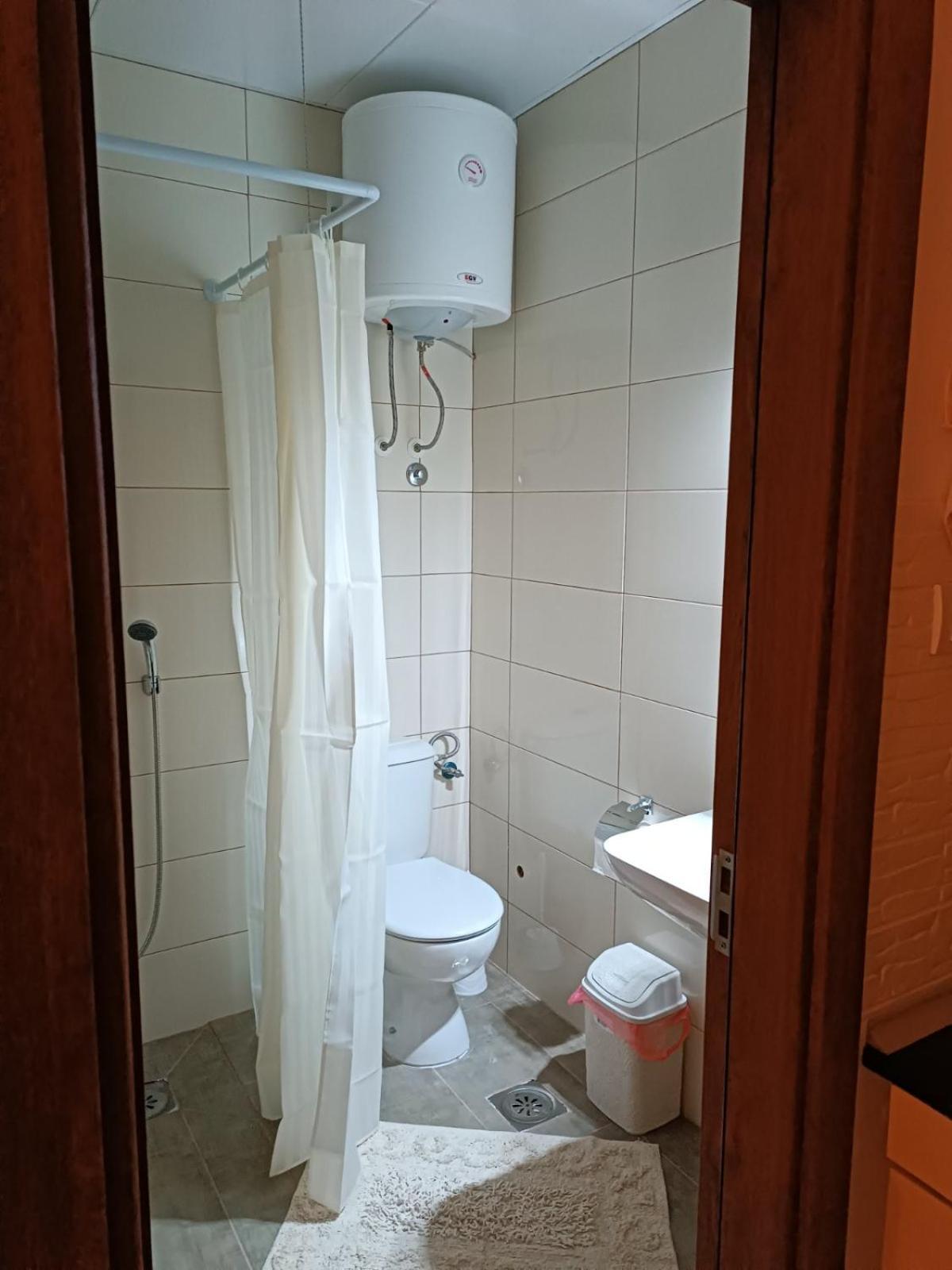 Adamovic Apartment Pirot Luaran gambar